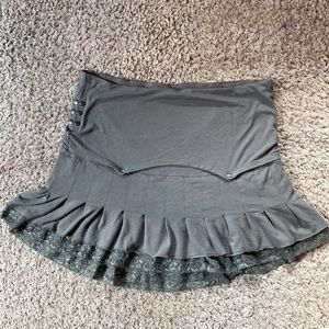 Bamboo Lace Fairy Pleated Miniskirt with Metal Accents Sz M